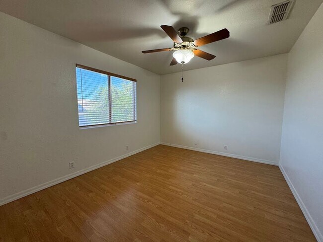 Building Photo - Spacious 4-Bedroom Home with Main-Level Primary Suite & 3-Car Garage