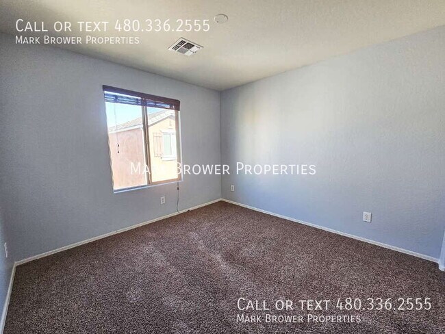 Building Photo - 8964 W Northview Ave