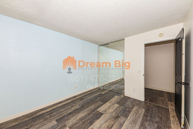 Building Photo - 12365 Marquette Ct