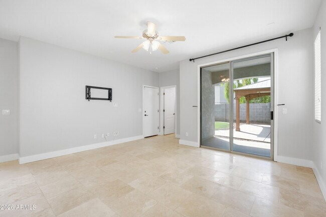 Building Photo - 4248 S Mariposa Dr