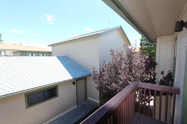 Building Photo - 1478 E Ivy Ln