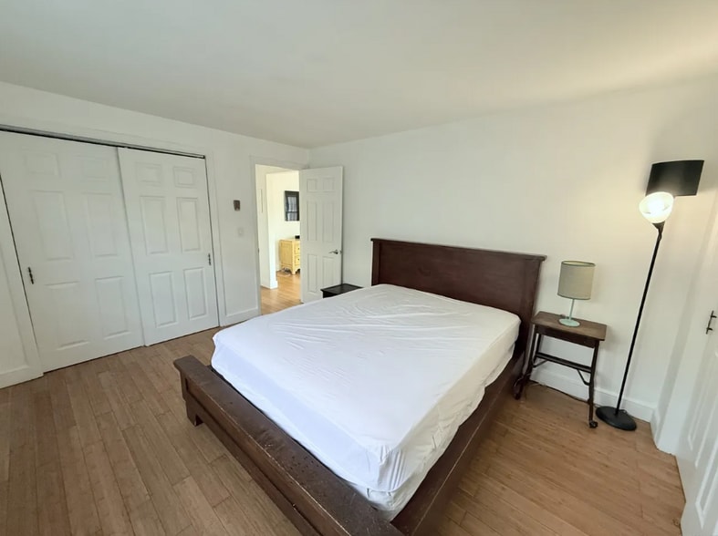 Building Photo - 8 Wardwell St