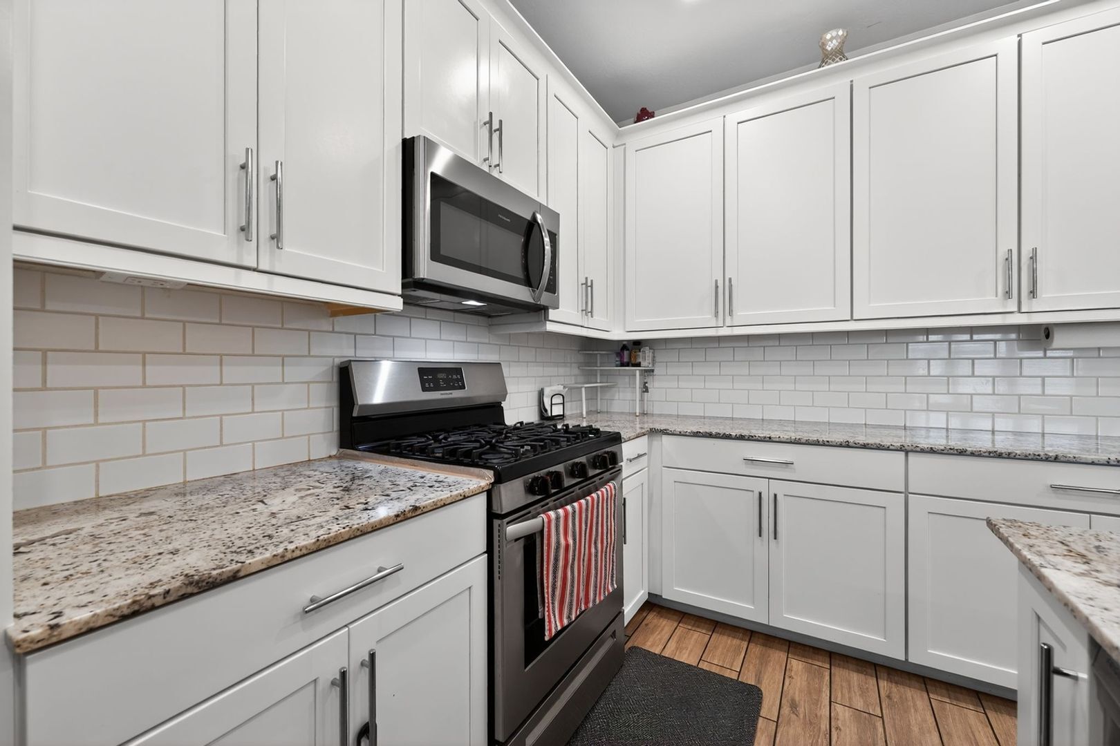 Building Photo - 4077 S Sabrina Dr