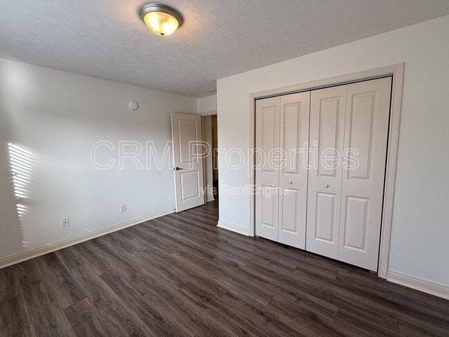 Building Photo - 3182 Morrow Dr