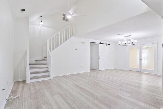 Building Photo - 2112 Brunswick Cir