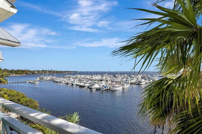 Building Photo - 775 NW Flagler Ave