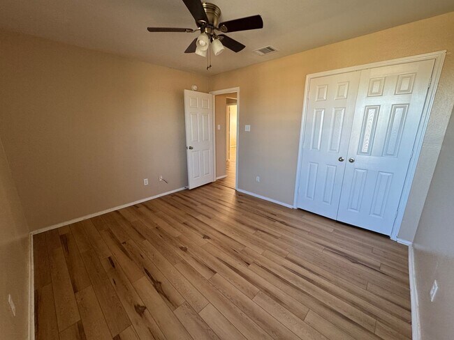 Building Photo - 5600 Lions Gate Ln