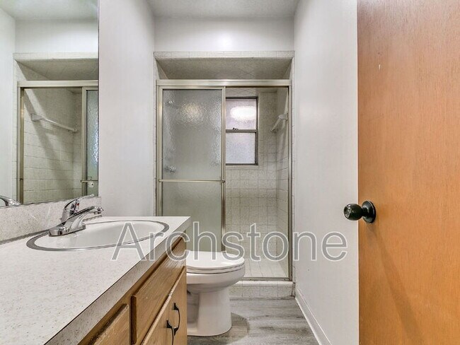 Building Photo - 4506 NW 26th St