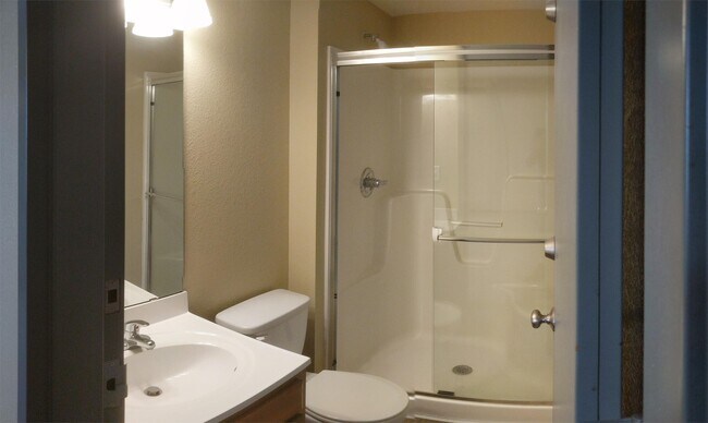 Building Photo - 901 Fall Mdw Ln