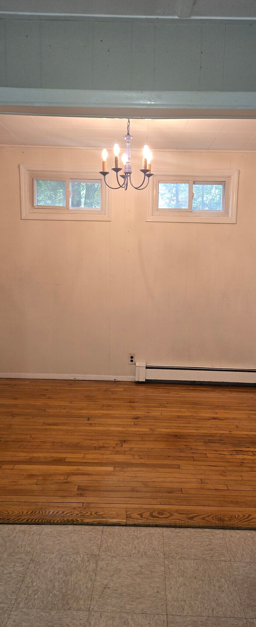 Building Photo - 27 Pleasant St