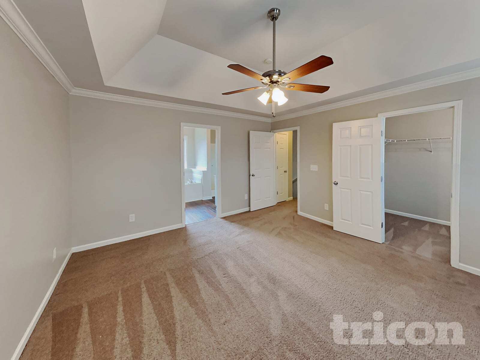 Building Photo - 1007 Golf View Way