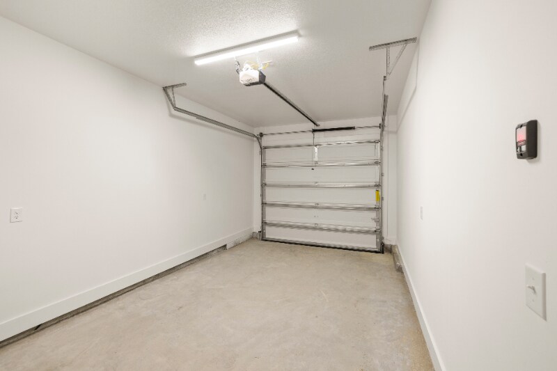 Building Photo - 604 Fir Ave