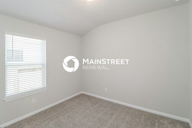 Building Photo - 3 Bedroom Pet-Friendly Home in Hutto, TX with Main Street Renewal