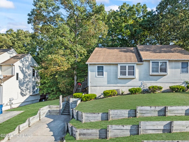 Building Photo - 41 N Indian Valley Ct