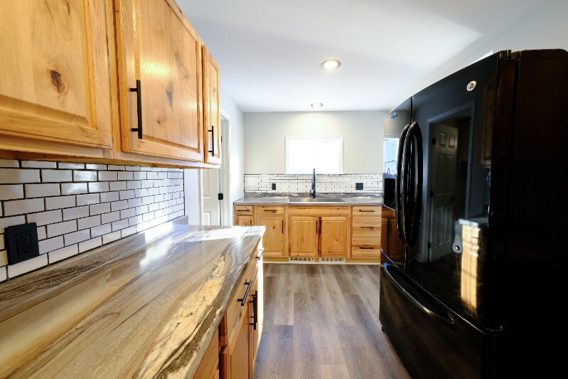 Building Photo - 246 Gorham St