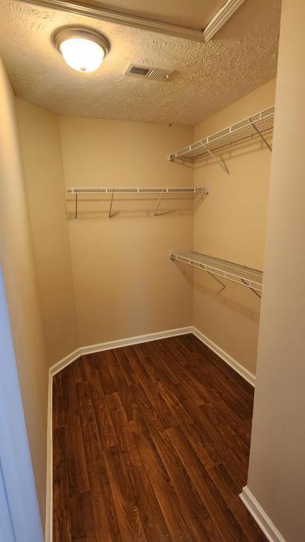 Building Photo - 165 Woodland Pk Lp