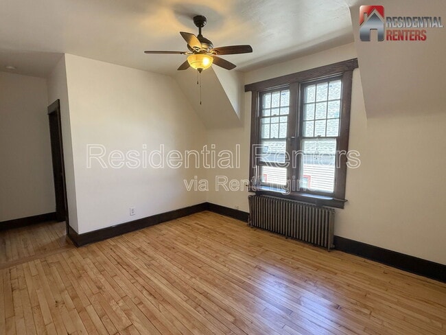 Building Photo - 815-A E Center St