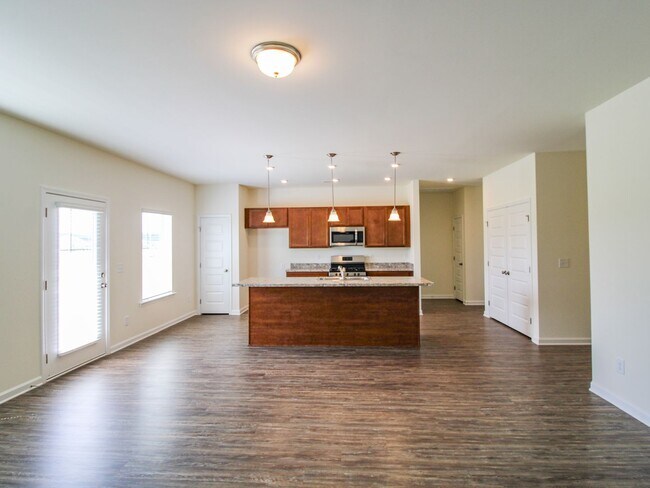 Building Photo - 13791 Hill Place Ln