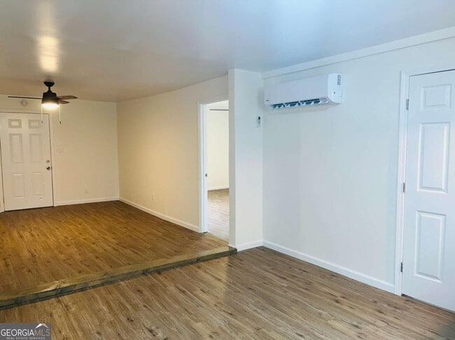 Building Photo - 1316 Forrest Ave