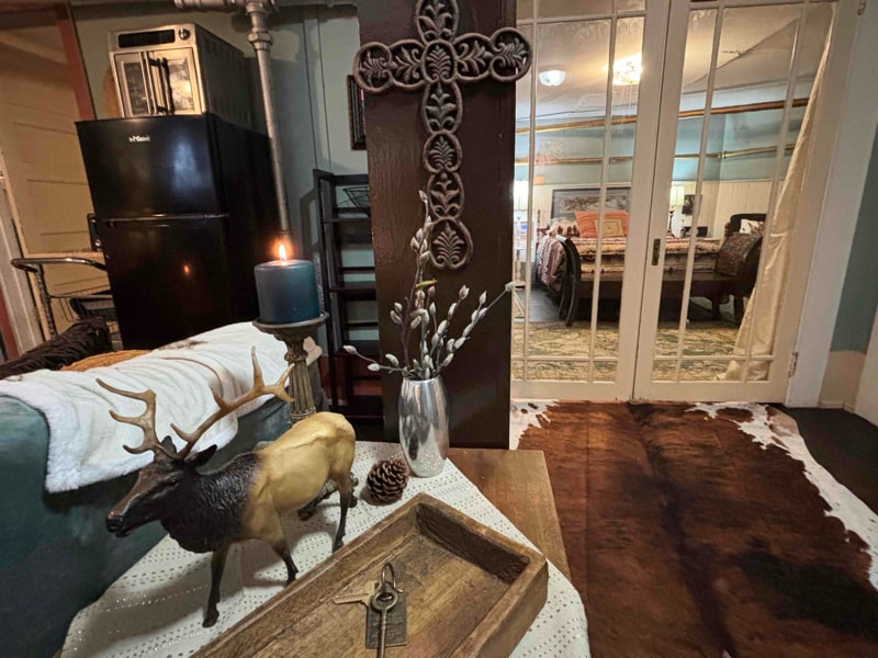 Building Photo - 425 S Washington St