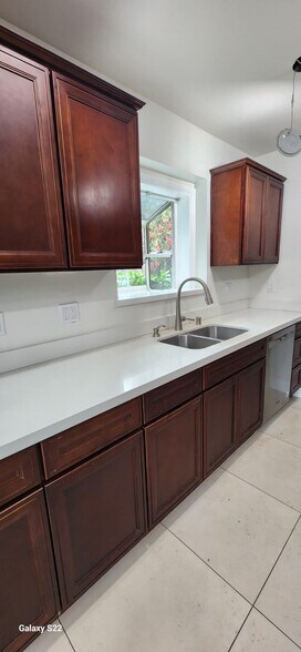 Building Photo - 12402 Killion St