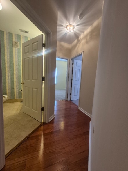 Building Photo - 2223 Locksley Woods Dr