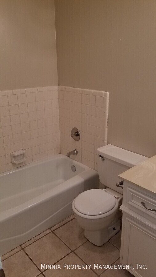 Building Photo - 8207 Memphis Ave