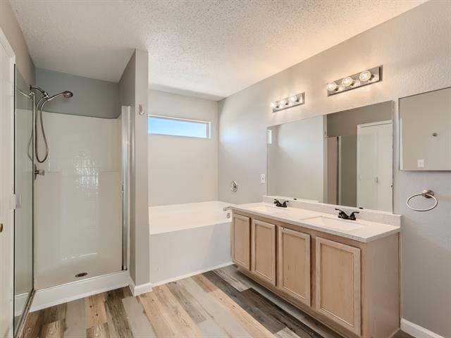 Building Photo - 1320 Blazing Star Trail