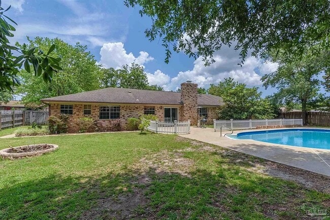 Building Photo - 6464 Lake Charlene Ct