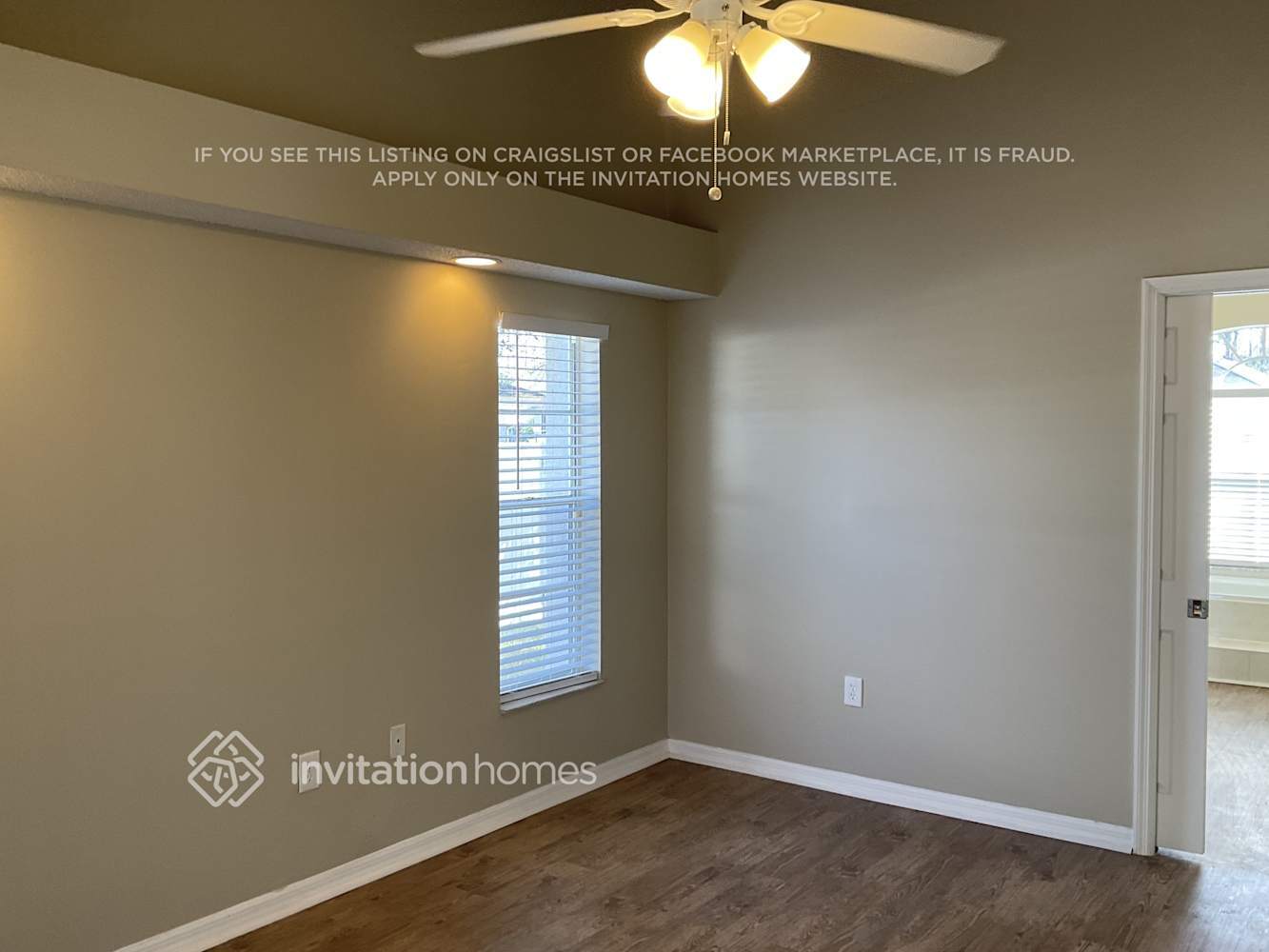 Building Photo - 9741 Reynosa Dr