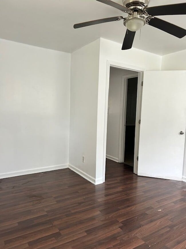 Building Photo - House for Rent