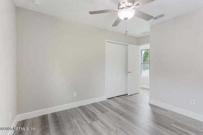 Building Photo - 7932 Jasper Ave