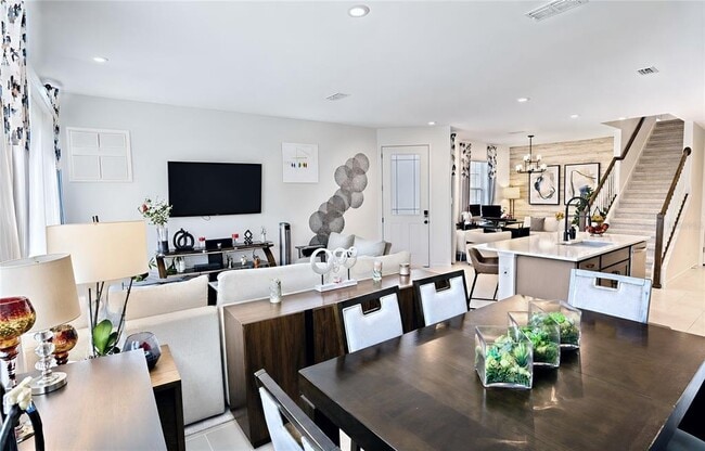 Building Photo - 1120 Lakeshore Breeze Pl