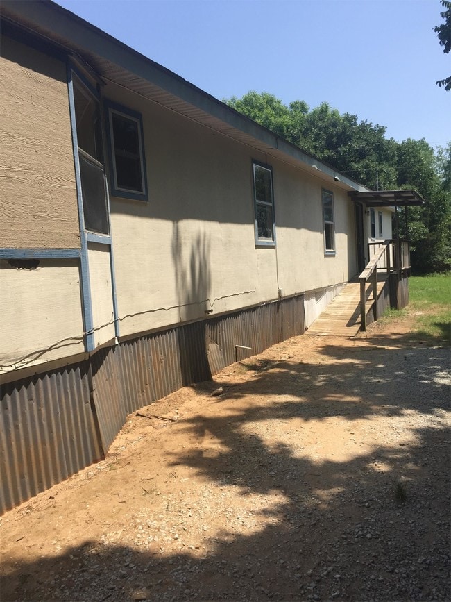 Building Photo - 18567 County Rd 1500