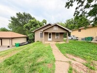 Building Photo - 2837 N 42nd St