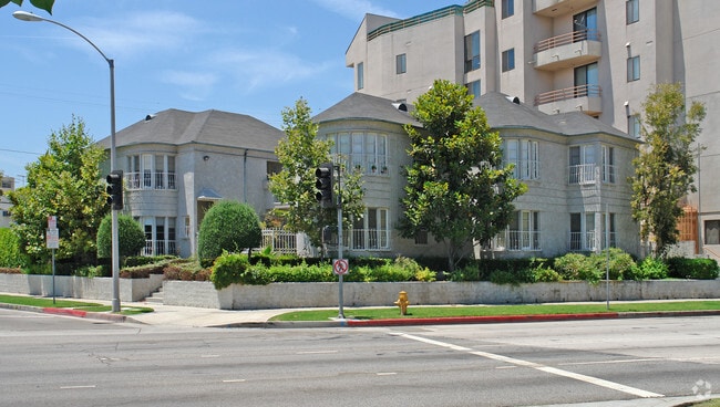 Primary Photo - 401 S Le Doux Rd