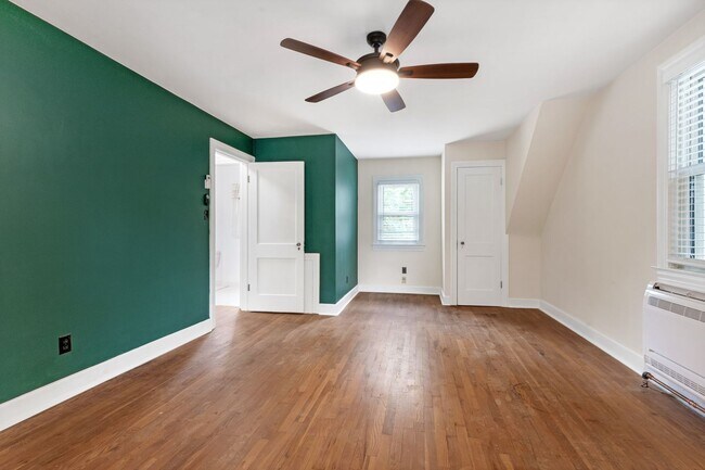 Building Photo - 4-bedroom, 2.5-bath home located in Upper Marlboro