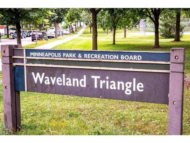 Building Photo - 4325 Chowen Ave S