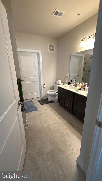 Building Photo - 46294 Mount Milstead Ter