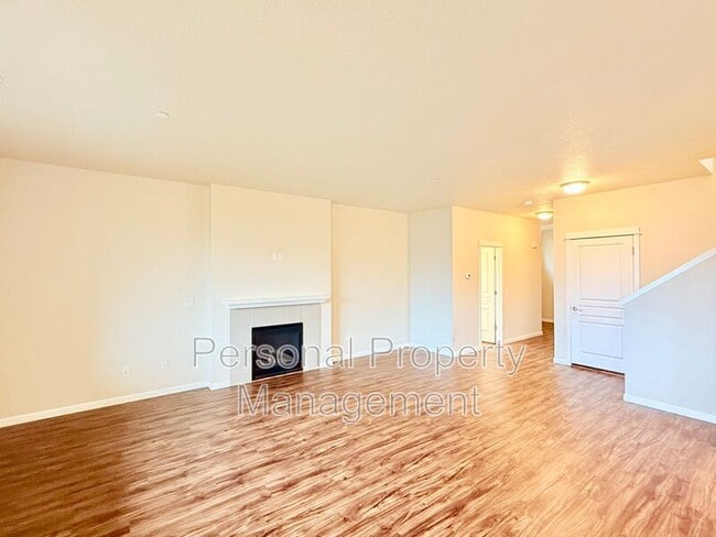 Building Photo - 7408 NE 30th Ave