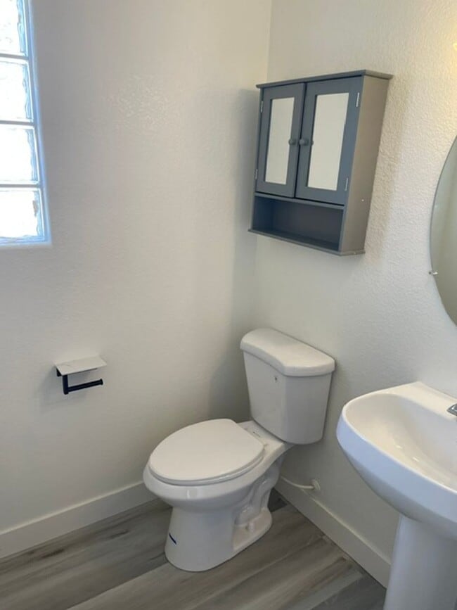 Building Photo - 4 Bd 2 story Home 89148