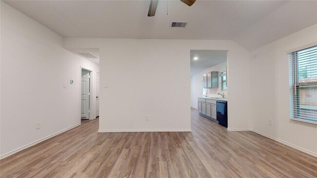 Building Photo - 1206 Silver Fir Ct