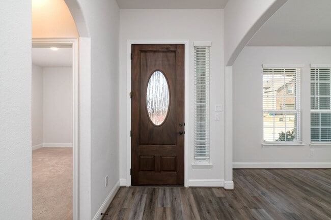 Building Photo - Beautiful 4 Bedroom, 3 Car Garage, Single Story Home in Celina!