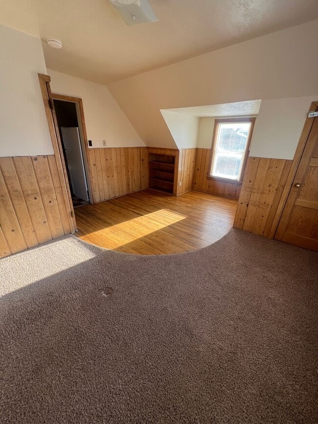 Building Photo - 1358 S 4th Ave