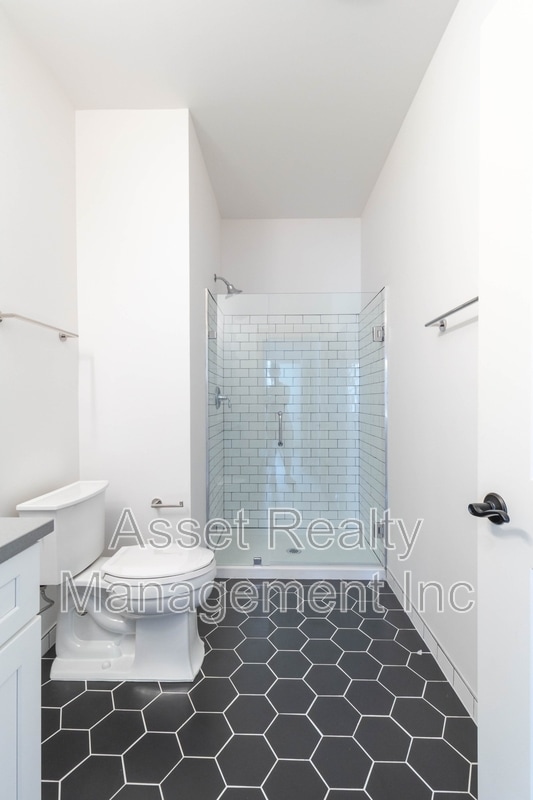 Building Photo - 1120 Franck St