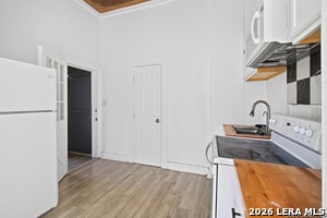 Building Photo - 2106 Saunders Ave