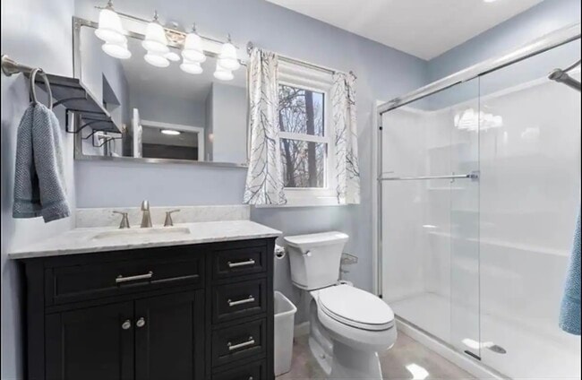 Building Photo - 315 Goldfinch Pl