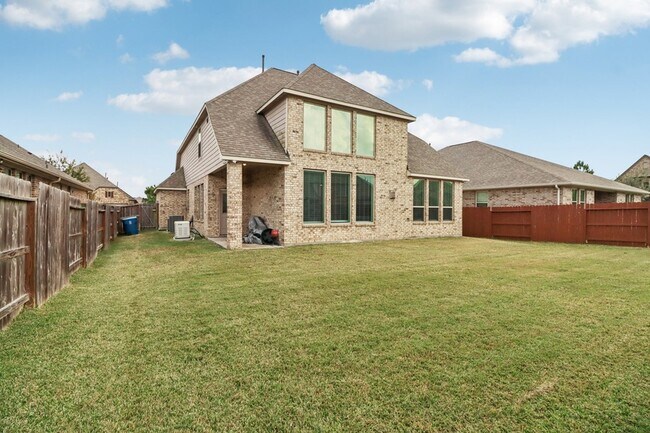 Building Photo - 15707 Braemar Cove Dr