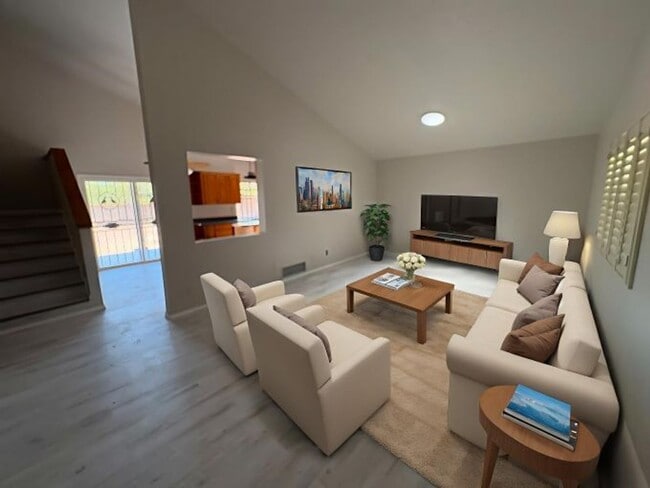 Building Photo - East side beauty with owned solar system