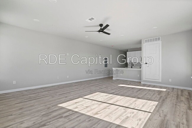 Building Photo - 948 S Corinth St Rd